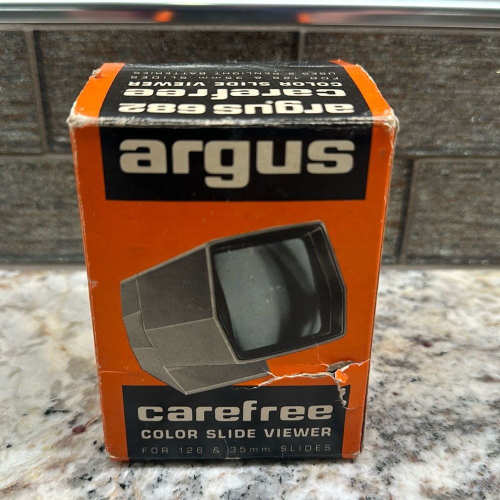 Vintage Argus carefree color slide viewer for 126 & 35mm slides #1261